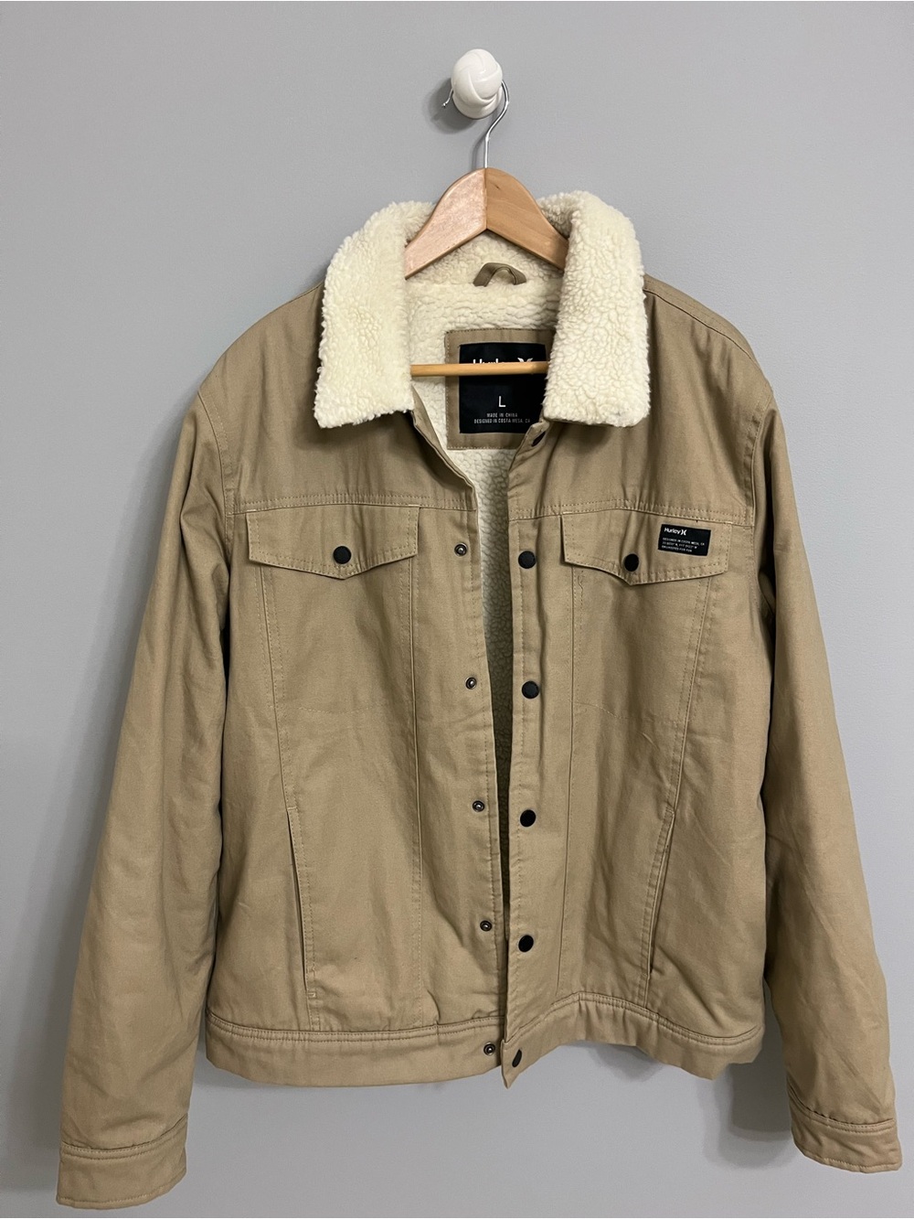 Hurley Men's Tan Trucker Jacket with Sherpa Lining Size Large